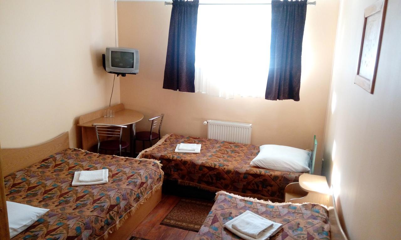 Maetok 4 Pidkovy Motel Podbereztsy Buitenkant foto