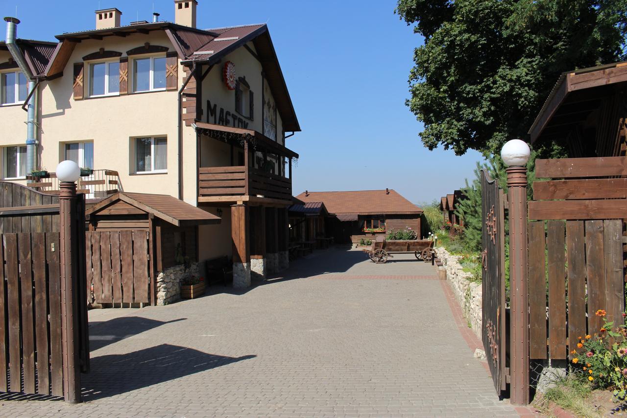 Maetok 4 Pidkovy Motel Podbereztsy Buitenkant foto